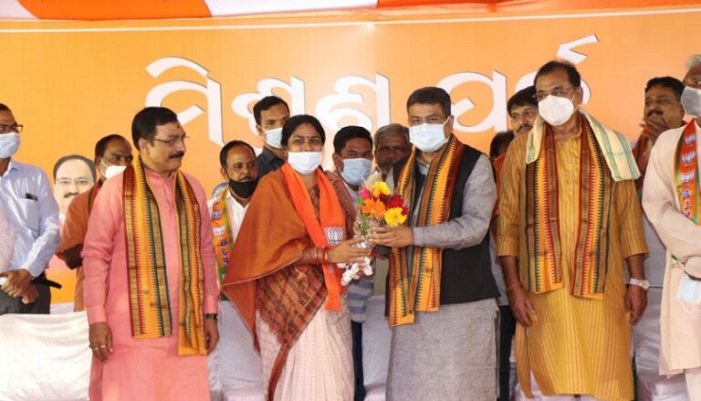ସମିତିସଭ୍ୟା ପାଇଁ ପାର୍ଥୀପତ୍ର ଦାଖଲ କଲେ ପୂର୍ବତ୍ତନ ମନ୍ତ୍ରୀ!
