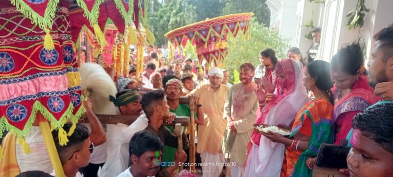 ଶେଷ ହେଲା କନିକା ରାଜ ମେଲଣ ରାଜାରାଣୀଙ୍କ ସହ ରଙ୍ଗ ଖେଳିଲେ ହଜାର ହଜାର ଲୋକେ